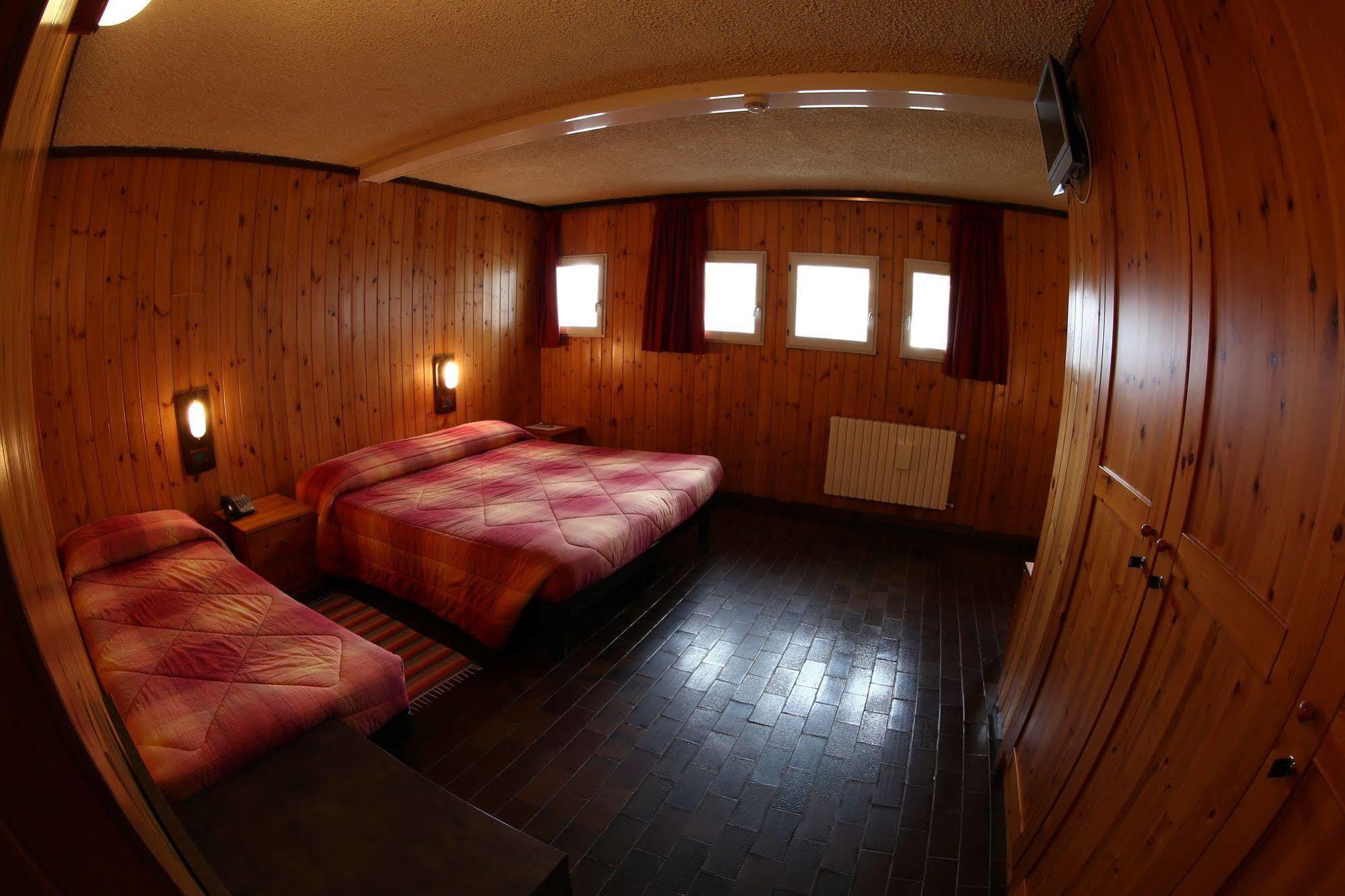 Albergo Quarto Pirovano Stelvio Geçidi Dış mekan fotoğraf